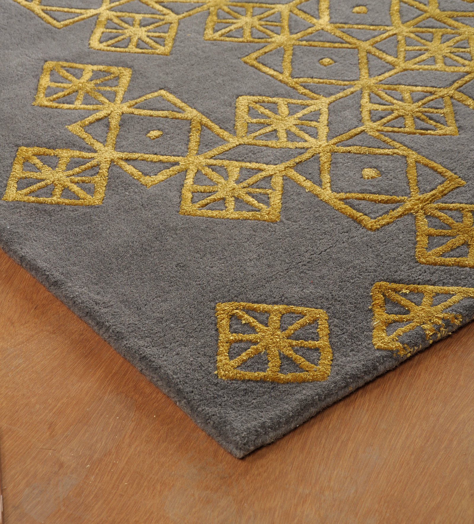 buy rugs online, buy carpets online, grey & gold rugs, living room rugs, area rugs, buy modern rugs, geometrical rugs, littlelooms rugs, hand tufted rugs, handmade rugs