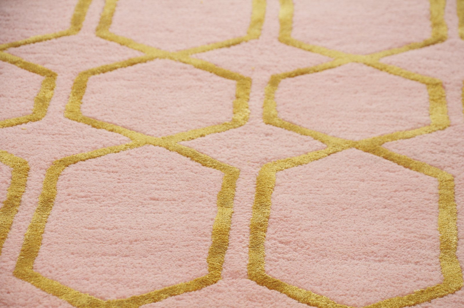 buy rugs, buy online rugs, hand tufted rugs, handmade rugs, littlelooms rugs, lilac rugs, coffee table rugs, pattern rugs, rugs with patterns, pastel pink rug with patterns, pastel rugs, rugs for living room, rugs for bedroom, modern house rugs, contemporary rugs, buy modern rugs, buy contemporary rugs, home decor rugs