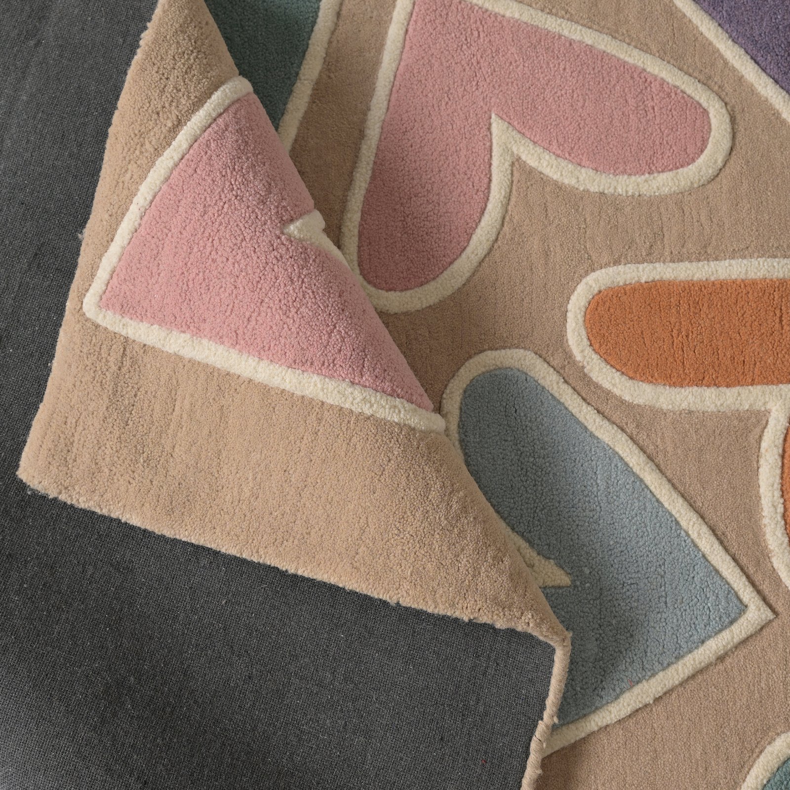 heart rug 3